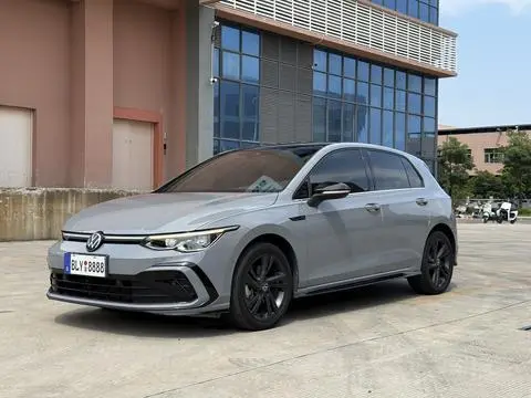 Volkswagen Golf 2021
