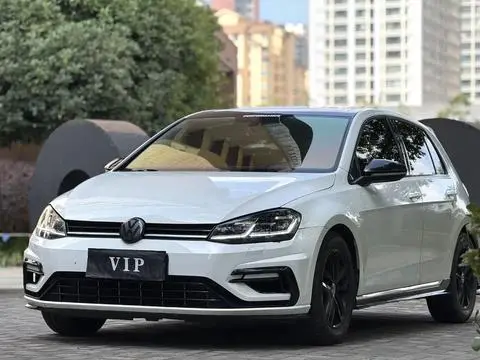 Volkswagen Golf 2015 — фото 1