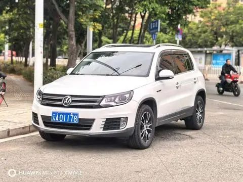 Volkswagen Tiguan 2016 — фото 1