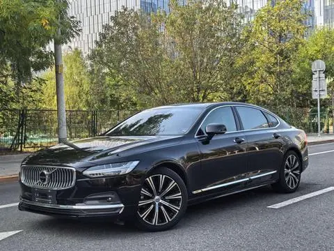 Volvo S90 2022 — фото 1
