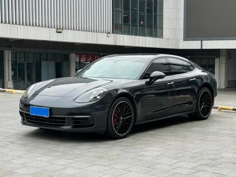 Porsche Panamera 2019