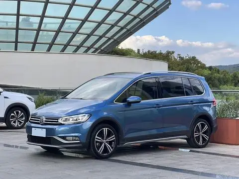 Volkswagen 途安L 2018 — фото 1
