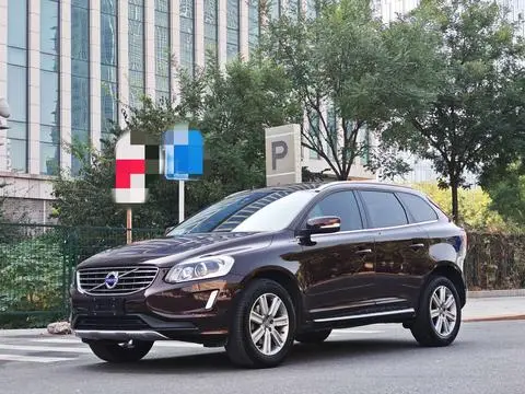 Volvo XC60 2017 — фото 1
