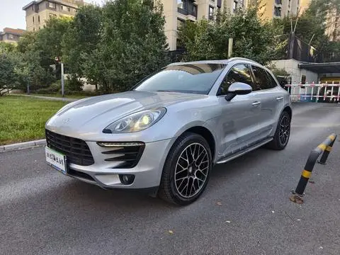 Porsche Macan 2014
