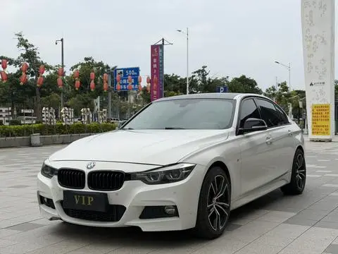 BMW 3 Series 2018 — фото 1