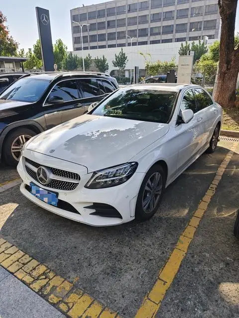 Mercedes-Benz C-Class 2019