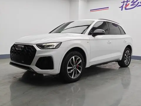 Audi Q5L 2023 — фото 1