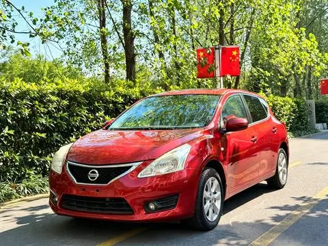 Nissan Tiida 2013