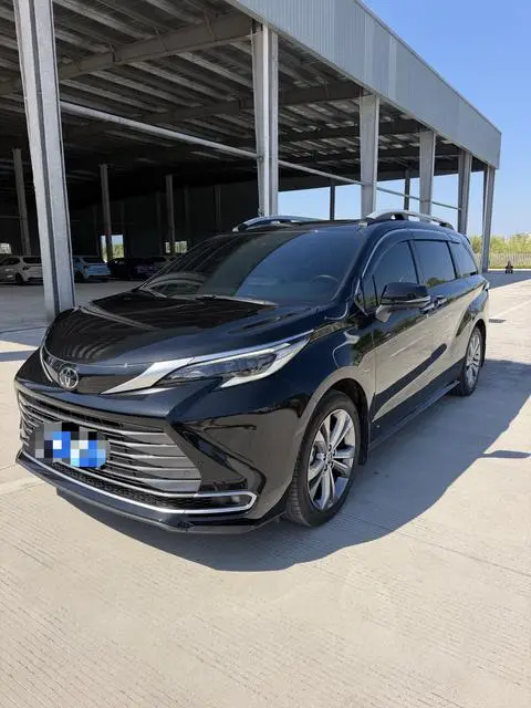 Toyota 赛那 2024