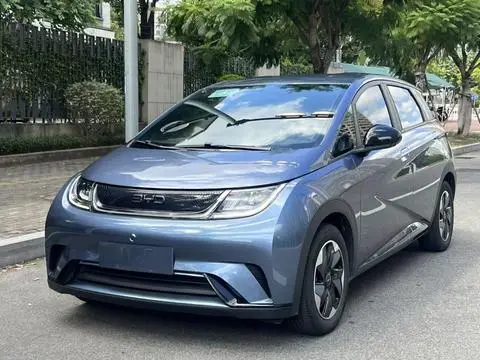 BYD Dolphin 2023 — фото 1