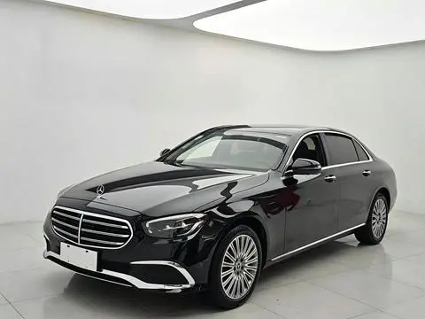 Mercedes-Benz E-Class 2022 — фото 1