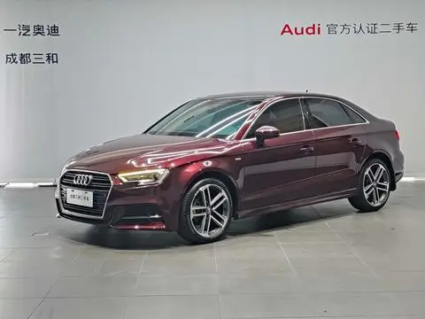 Audi A3 2018 — фото 1