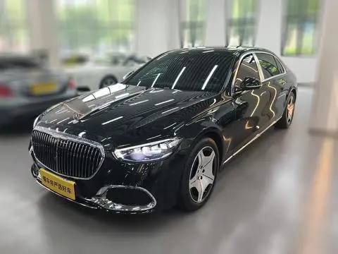 Mercedes-Benz 迈巴赫S-Class 2023
