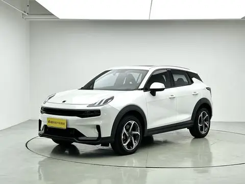 Lynk & Co 06 2023