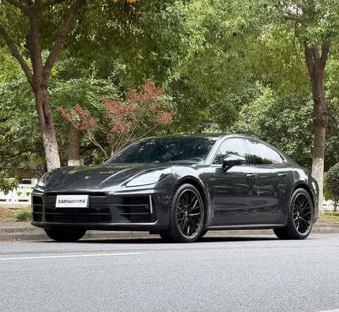 Porsche Panamera 2025 — фото 1