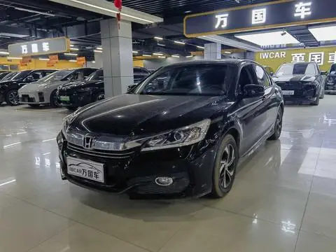 Honda Accord 2016 — фото 1