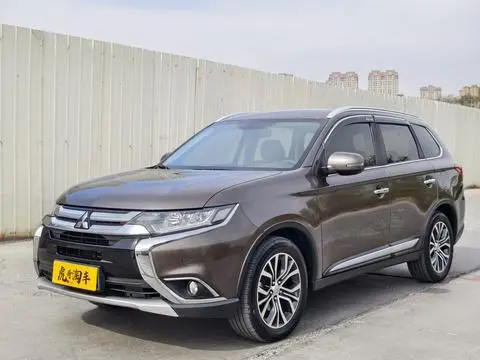 Mitsubishi 欧蓝德 2018