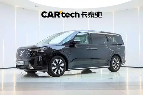 Volvo EM90 2025