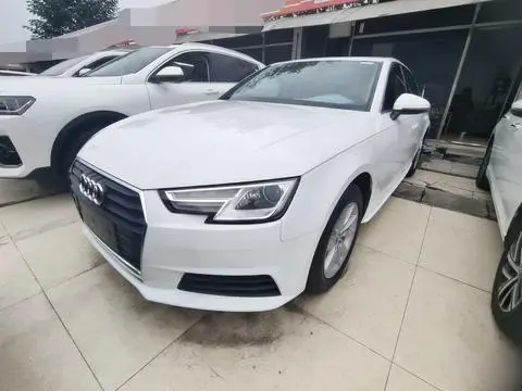 Audi A4L 2017