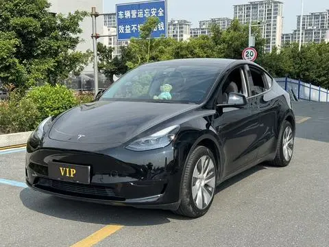 Tesla Model Y 2022 — фото 1