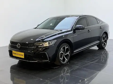 Volkswagen Passat 2023
