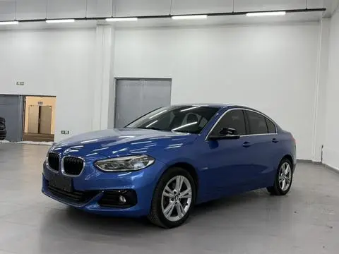 BMW 1 Series 2017 — фото 1
