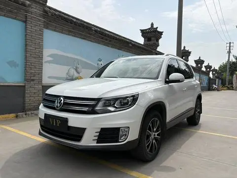Volkswagen Tiguan 2015