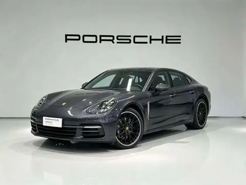 Porsche Panamera 2018 — фото 1