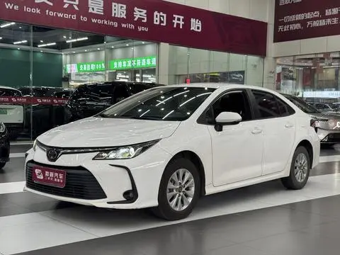 Toyota Corolla 2021 — фото 1