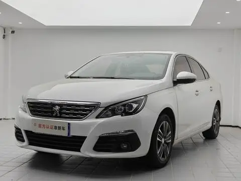 Peugeot 308 2018 — фото 1