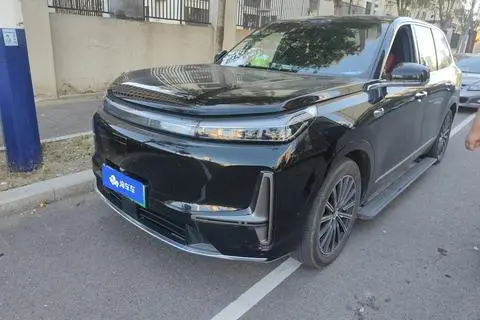 Geely M9 2025