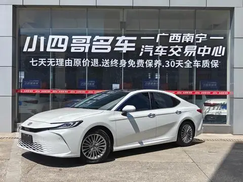 Toyota Camry 2024