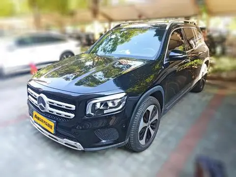 Mercedes-Benz GLB 2021