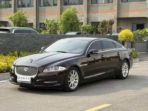 Jaguar XJ 2013