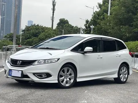 Honda Jade 2016 — фото 1