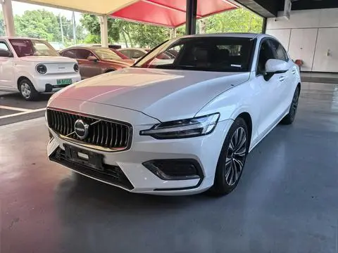 Volvo S60 2024