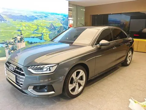 Audi A4L 2020 — фото 1