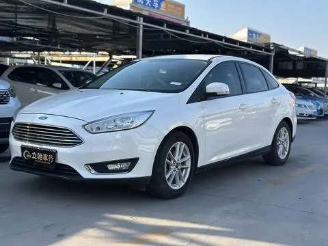 Ford Focus 2015 — фото 1