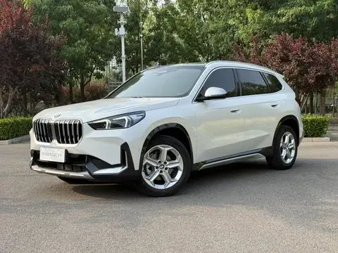 BMW X1 2023 — фото 1