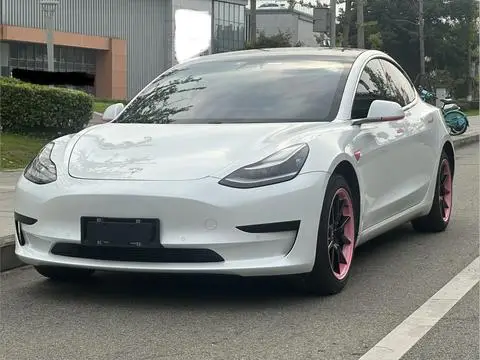 Tesla Model 3 2020 — фото 1