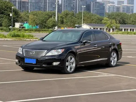 Lexus LS 2010