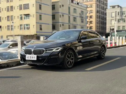 BMW 5 Series 2022 — фото 1
