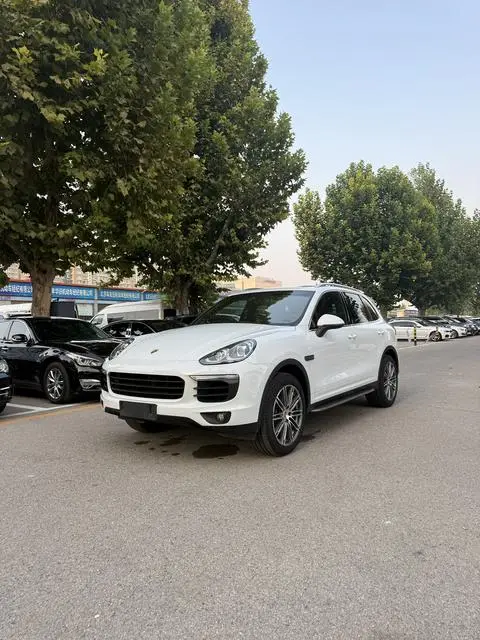 Porsche Cayenne 2016