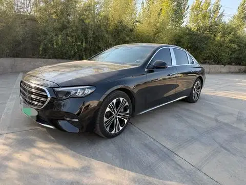Mercedes-Benz E-Class PHEV 2024 — фото 1