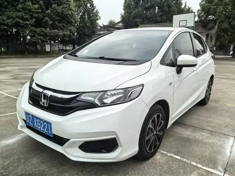Honda Fit 2018 — фото 1