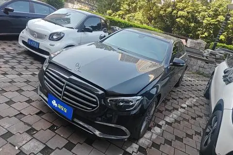 Mercedes-Benz E-Class 2022