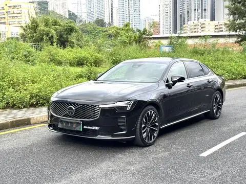 Volvo S90 2026