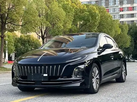 Hongqi E-QM5 2022