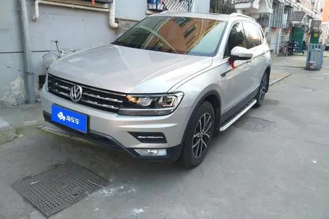 Volkswagen Tiguan L 2018 — фото 1