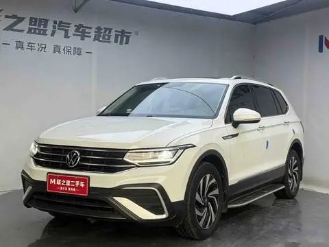 Volkswagen Tiguan L 2023 — фото 1
